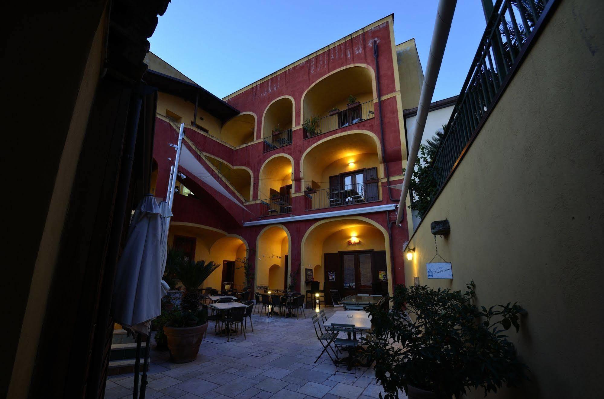 San Leucio Manouche Osteria B&B المظهر الخارجي الصورة